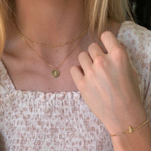 Load image into Gallery viewer, pineapple slider bracelet