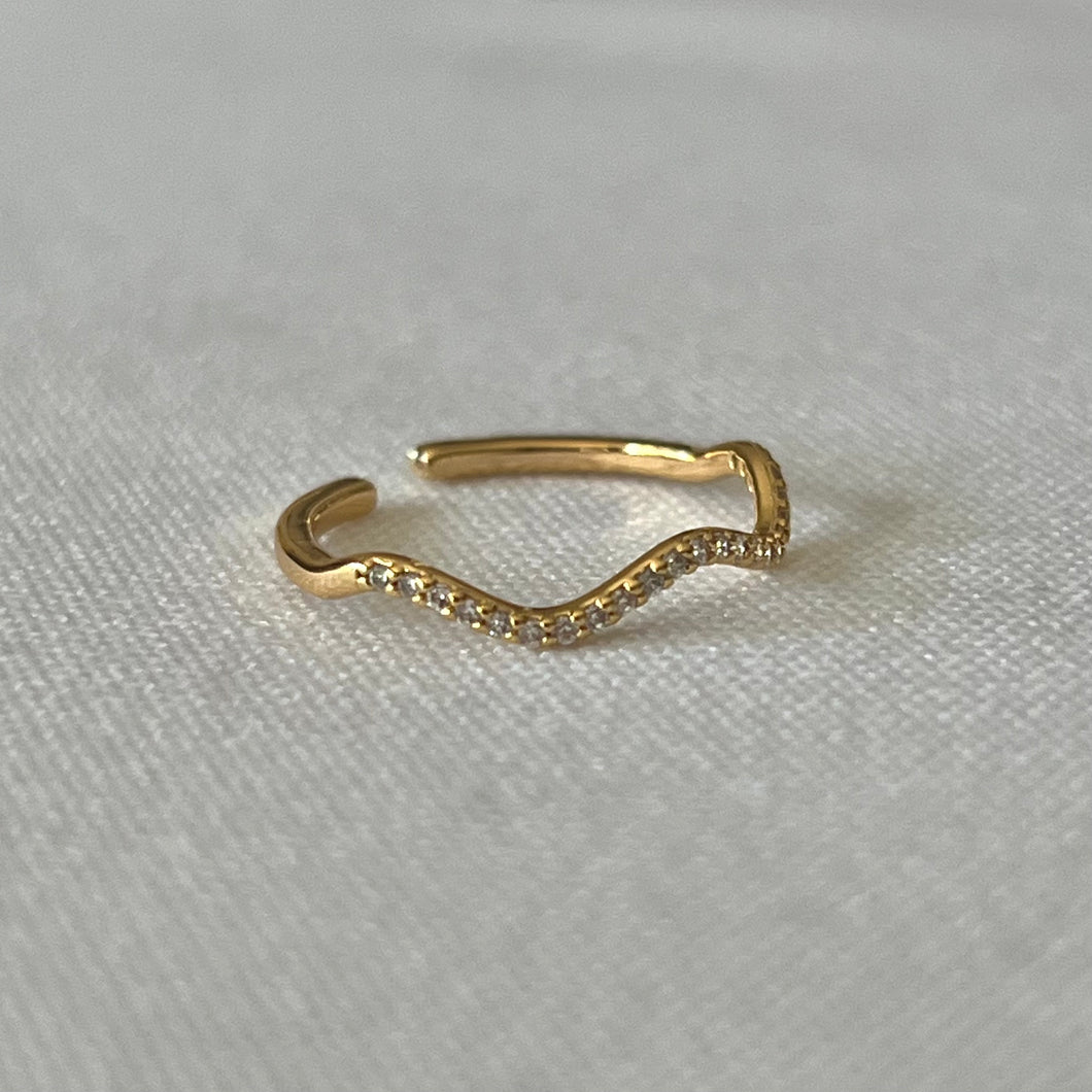 pave wave ring