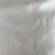 Load image into Gallery viewer, stamped pendant delicate necklace
