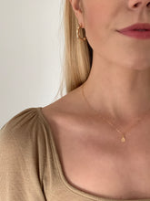 Load image into Gallery viewer, teardrop necklace
