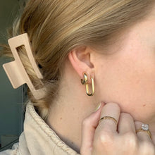 Load image into Gallery viewer, breanna earrings
